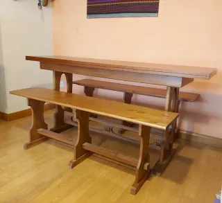 2 Bancos de madera rústicos