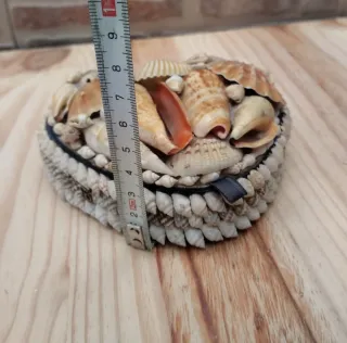 Joyero vintage en forma de corazón con conchas