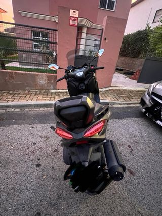 Yamaha X-MAX 125 Negra