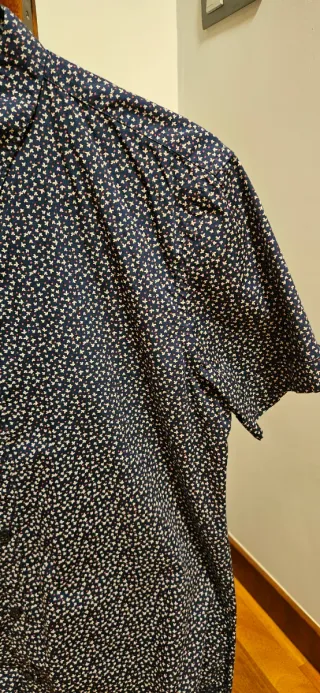 Camisa Zara estampada manga corta