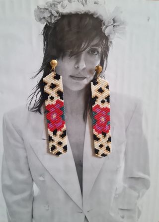 Pendientes largos miyuki florales y animal print