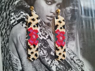 Pendientes largos miyuki florales y animal print