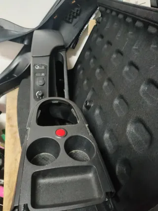 Consola central de Seat altea