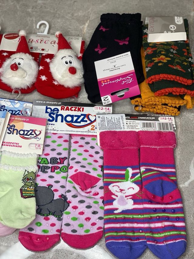 Lote calcetines/medias - al por mayor. 8 €/kg