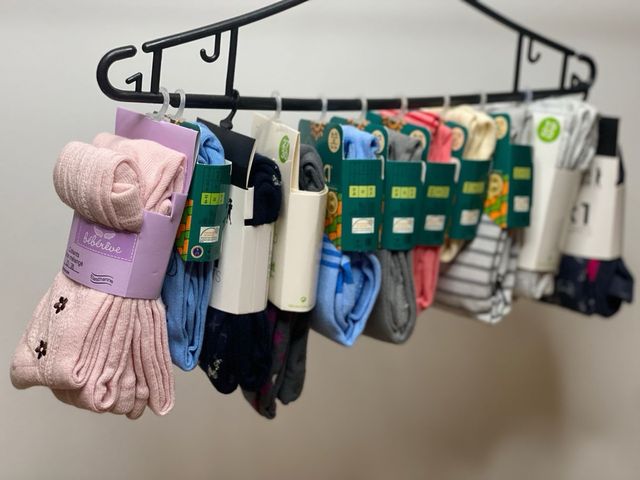 Lote calcetines/medias - al por mayor. 8 €/kg