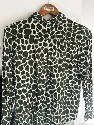 Camisa verde mujer estampado