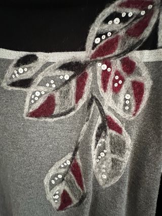 Jersey Punto Roma negro y gris con hojas