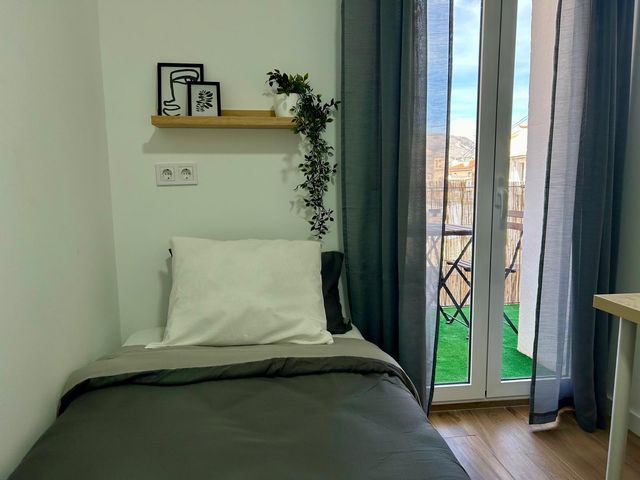 Habitación en alquiler zona Cami