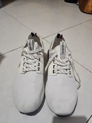 Zapatillas US POLO Blancas Talla 42 + otro zapato