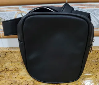 Riñonera de cuero negra
