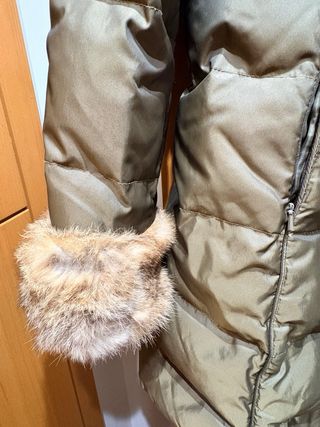 Abrigo acolchado mujer con pelo