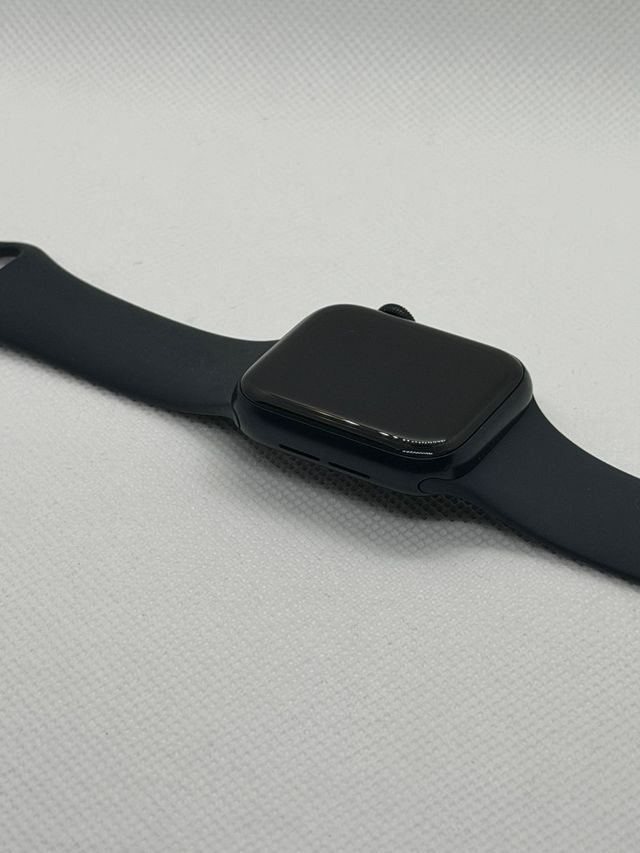 97% - Impecable Apple Watch SE 2 40mm GPS
