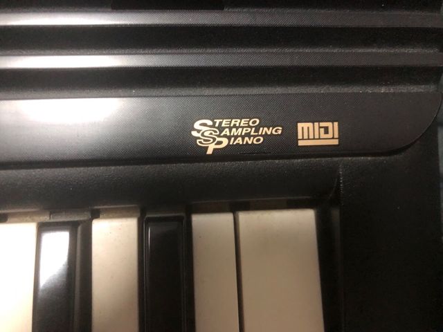 Teclado Yamaha PSR-195