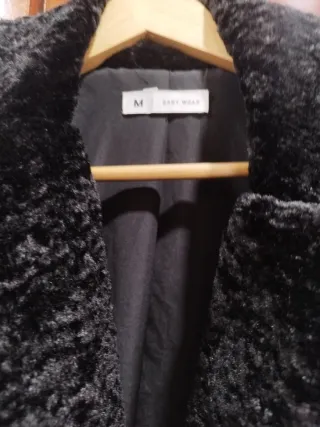 Abrigo tipo astracán talla M