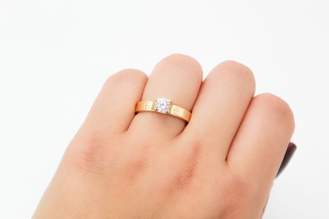 Anillo De Oro De 18K.. Ref: 020-01-01047