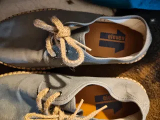 Zapatillas Eleven grises