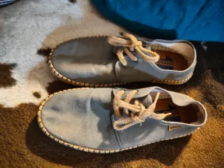 Zapatillas Eleven grises