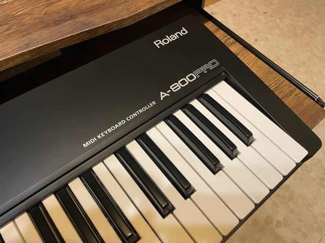 Roland A-800 PRO Controlador MIDI Teclado Maestro