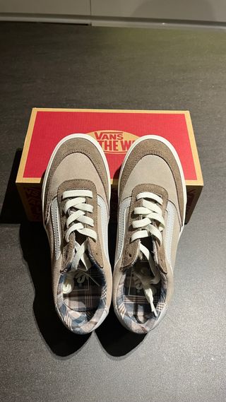 Zapatillas Vans Beige y Marrón