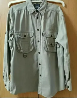 Camisa C&A Multibolsillos Beige