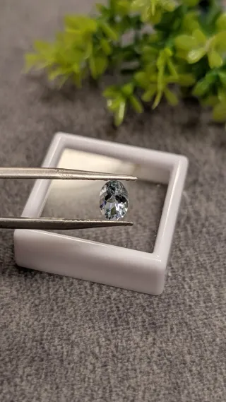 Aguamarina natural ovalada