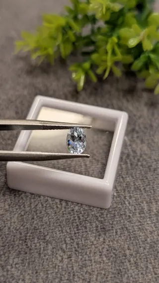 Aguamarina natural ovalada