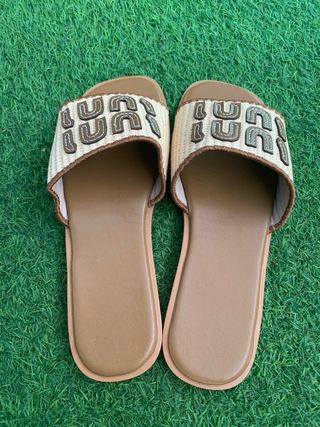 Sandalias Beige y Marrón Talla 37