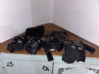 Conjunto protecciones deportivas negro