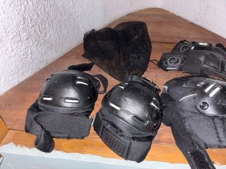Conjunto protecciones deportivas negro