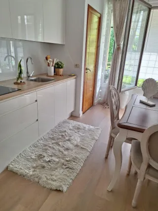 2 Tappeti pelo lungo beige/bianco