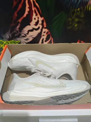 Nike Pegasus Plus Mujer Talla 40.5