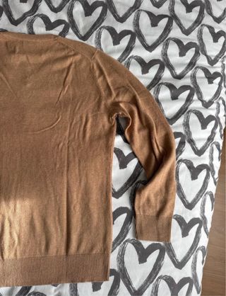 Jersey cuello pico Abercrombie & Fitch Marrón