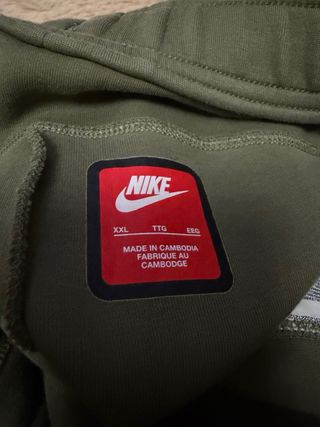 Conjunto Nike Tech Fleece Verde Talla XXL