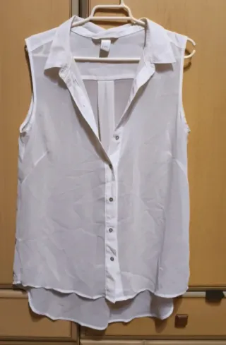 Blusa blanca sin mangas