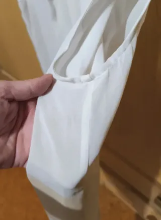 Blusa blanca sin mangas