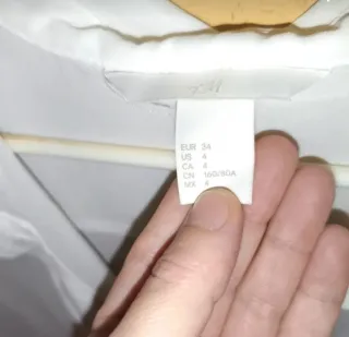 Blusa blanca sin mangas