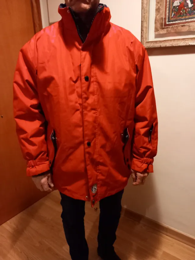 Anorak hombre rojo