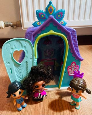Casa de muñecas LOL con accesorios