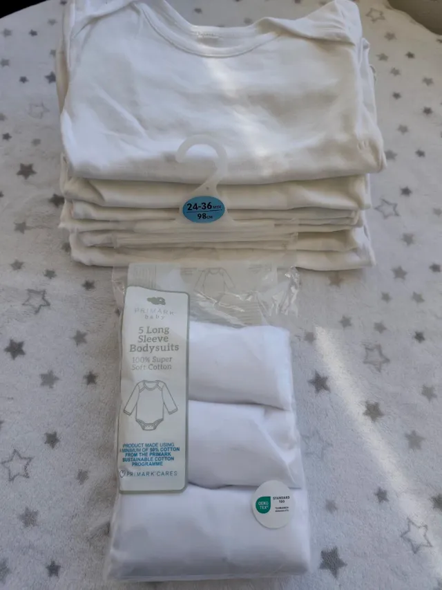 Lote 15 bodies manga larga bebé 24-36m