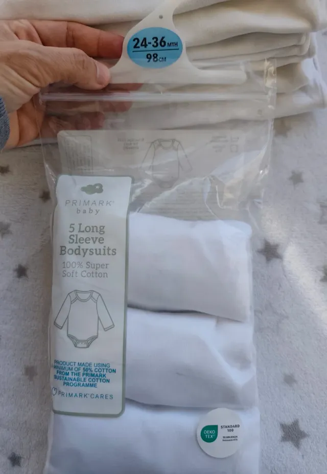 Lote 15 bodies manga larga bebé 24-36m
