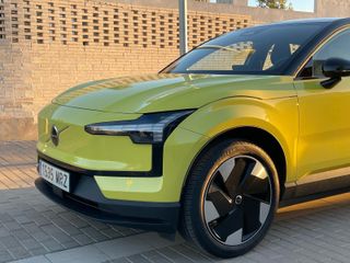 Volvo EX30 Single Motor Extended Range Plus