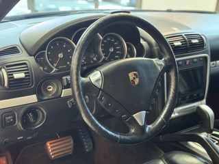 Porsche Cayenne (MAGNUM) 2005