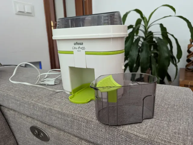 Exprimidor Ufesa Citro Press Duo