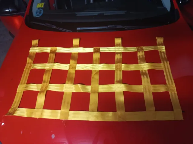 Red de seguridad universal amarilla