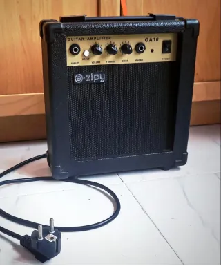 Mini Amplificador Guitarra ZIPY GA10