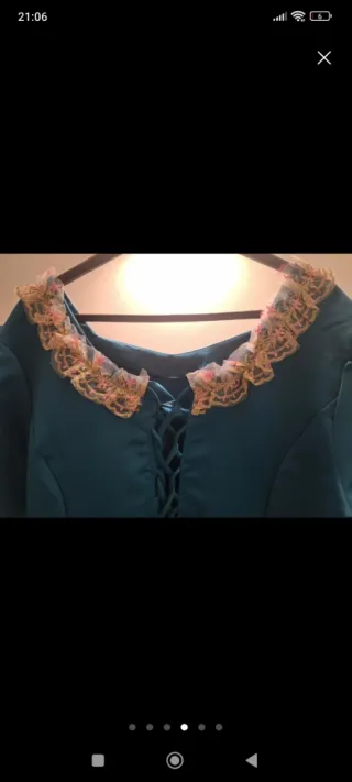 Vestido azul medieval con cordones