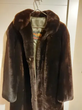 Abrigo de pelo marrón Pellegrino