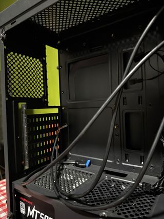 CAJA ATX pc gamer vendo caja ATX