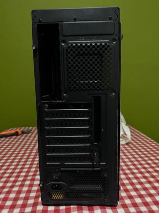 CAJA ATX pc gamer vendo caja ATX