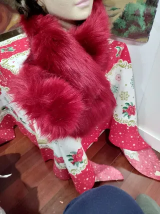 Bufanda de pelo roja cruzada